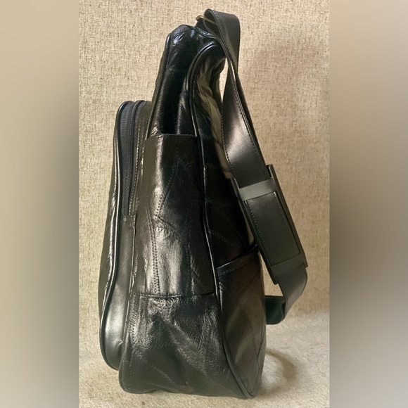 Comfort Carry-All Crossbody Sling Black Patchwork Shoulder Bag Ergo Purse Unisex - Picture 4 of 16